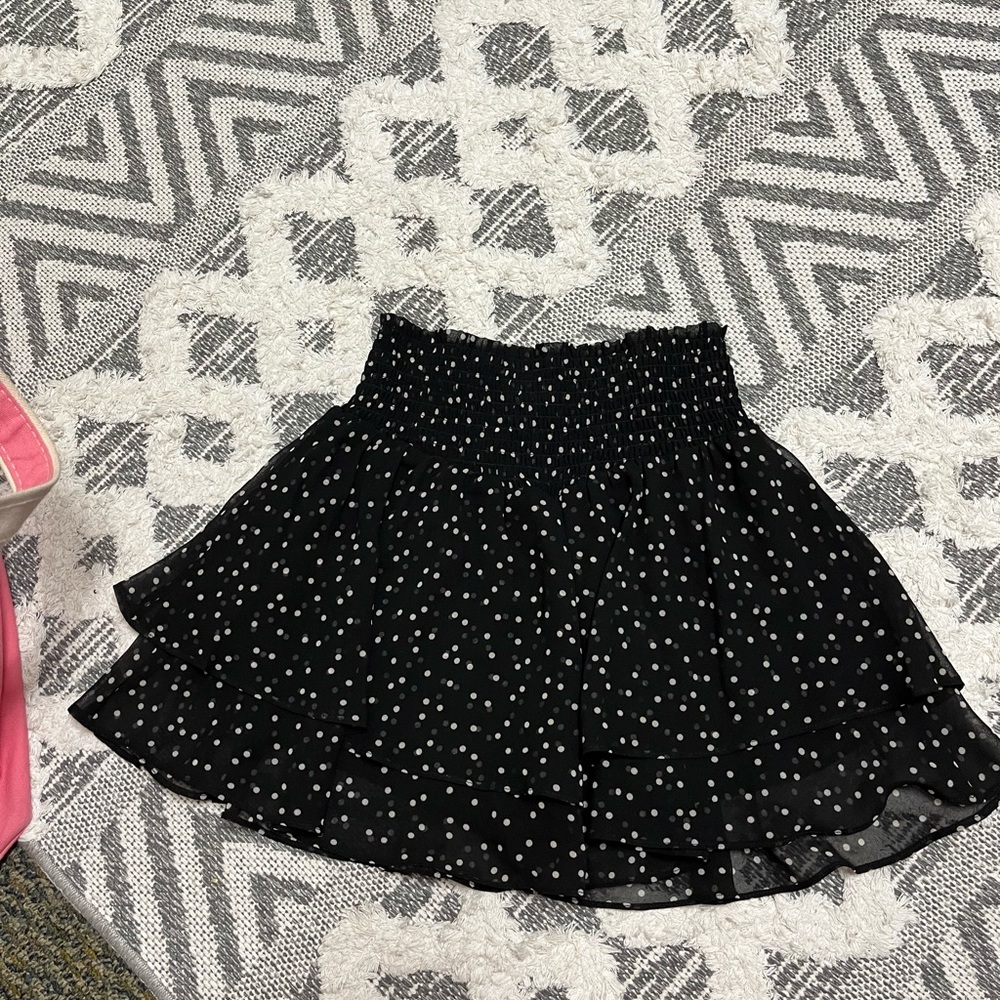 Mini urban outfitters flowey skirt, black with white polka dots, size xs